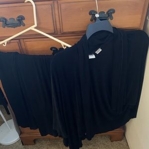 Very pretty Chico’s jacket & pants!